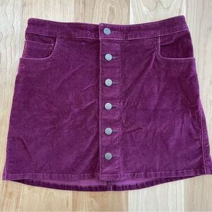 Express Women’s Corduroy Mini Skirt Size 4 Aubergine Button Front Casual